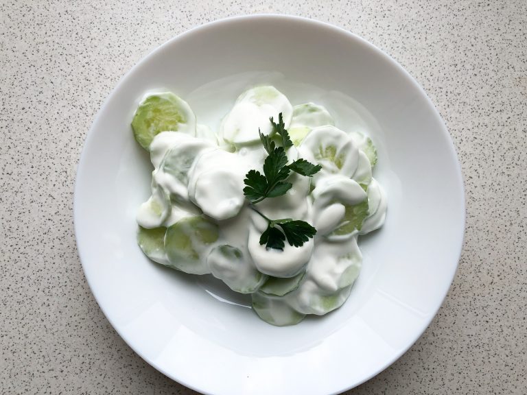 Polish Cucumber Salad/Mizeria