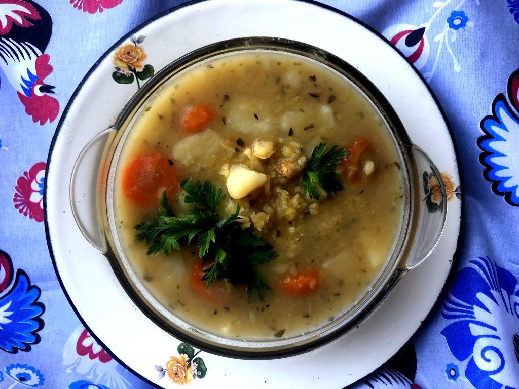 Polish split peas soup on folk cloth