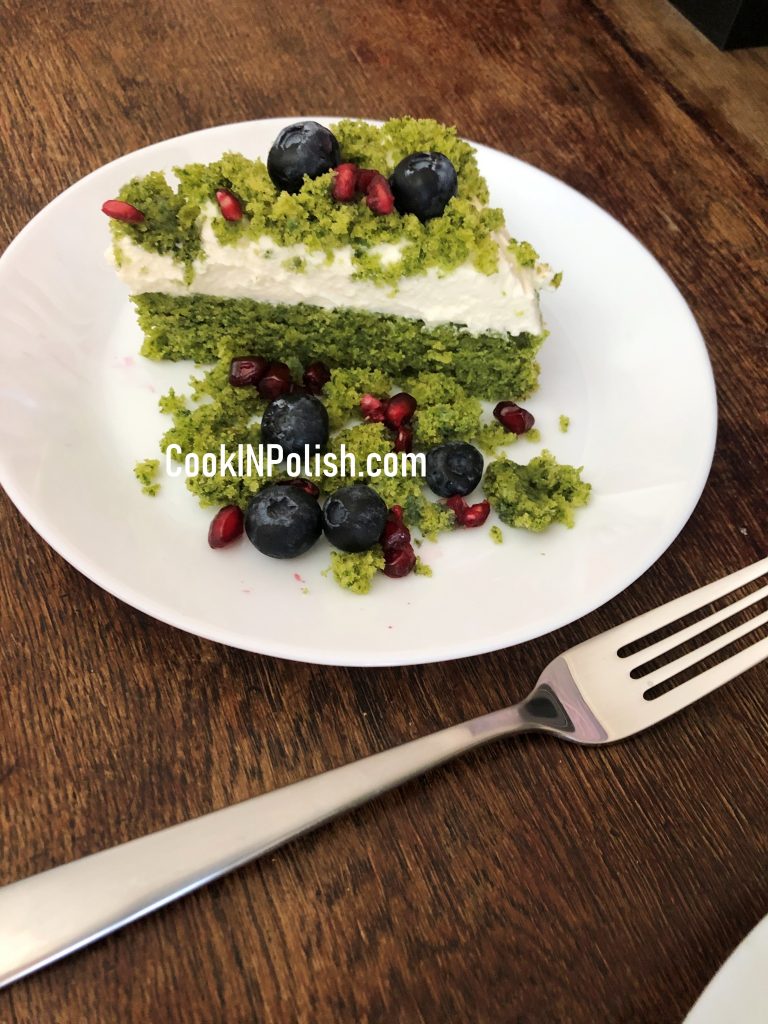 Forest moss cake served on the plate